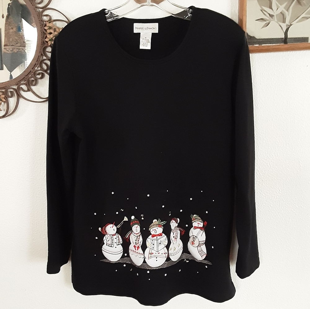 LIKE NEW DRAPER'S & DAMONS BLACK SNOWMAN TOP, M